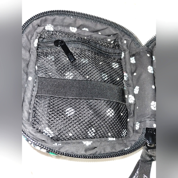 Vera Bradley makeup carrying case - Picture 5 of 5